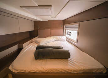 Alquilar catamarán en Porto Olbia - Bali 4.6