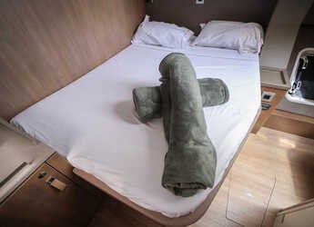 Alquilar catamarán en Porto Olbia - Bali 4.6