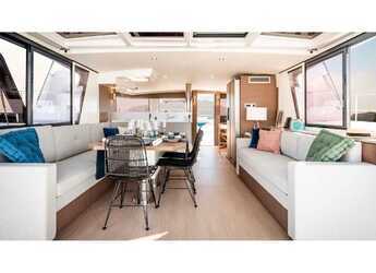 Alquilar catamarán en Porto Olbia - Bali 4.6