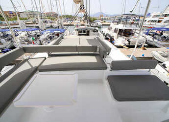 Alquilar catamarán en Porto Olbia - Bali 4.6