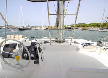 Alquilar catamarán en Porto Olbia - Bali 4.6