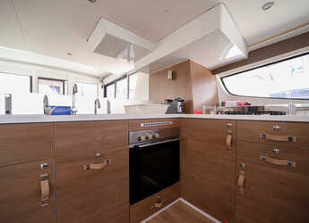 Alquilar catamarán en Porto Olbia - Bali 4.6