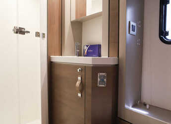 Alquilar catamarán en Porto Olbia - Bali 4.6