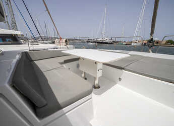 Alquilar catamarán en Porto Olbia - Bali 4.6