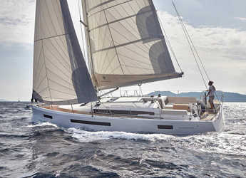 Rent a sailboat in Marina di Procida - Sun Odyssey 490