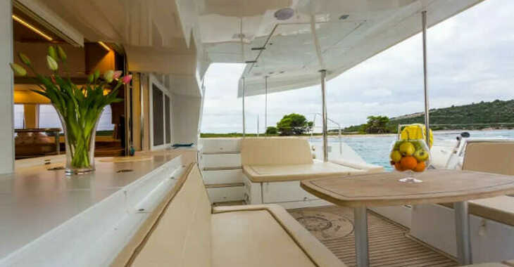 Rent a catamaran in Ploče City Port - Lagoon 450 F Luxury