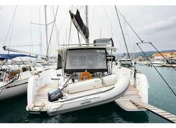 Rent a catamaran in Nidri Marine - Lagoon 40