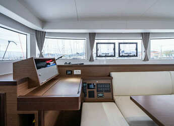 Alquilar catamarán en Nidri Marine - Lagoon 40