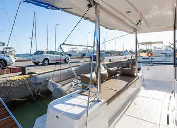 Alquilar catamarán en Nidri Marine - Bali 4.1