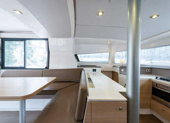 Alquilar catamarán en Nidri Marine - Bali 4.1