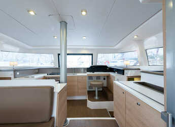 Alquilar catamarán en Nidri Marine - Bali 4.1