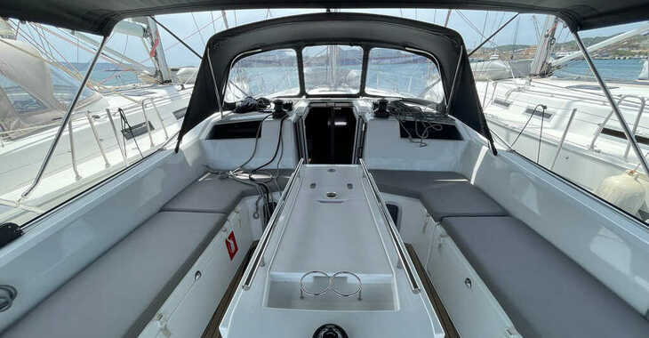 Louer voilier à Lavrion Marina - Oceanis 40.1