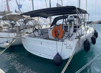 Chartern Sie segelboot in Lavrion Marina - Oceanis 40.1