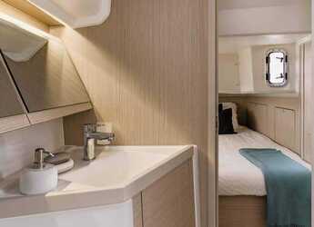 Chartern Sie segelboot in Lavrion Marina - Oceanis 40.1