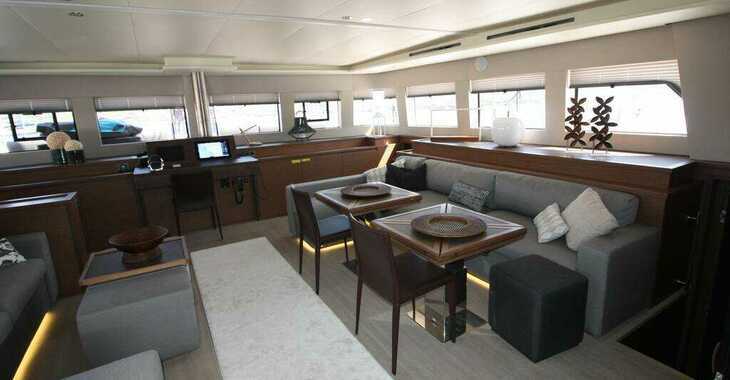 Rent a catamaran in Nelson Dockyard - Lagoon 620 (10+3)