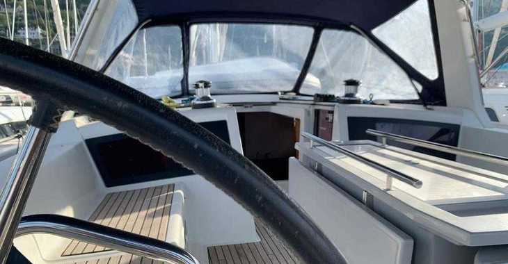 Chartern Sie segelboot in Porto Capo d'Orlando Marina - Oceanis 48 "Spritz" check-in 03:00 pm on Saturday 