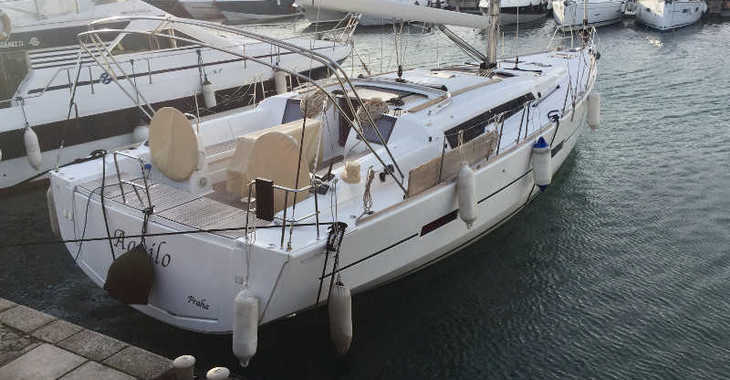 Rent a sailboat in Marina di Palermo La Cala - Dufour 460 Grand Large 