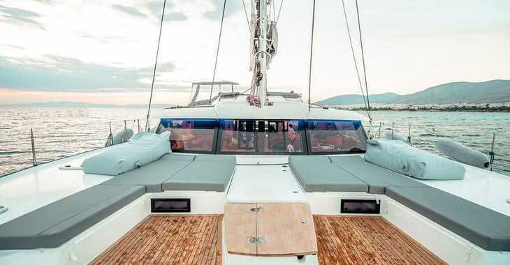 Rent a catamaran in Alimos Marina - Saba 50