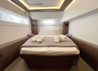 Rent a catamaran in Alimos Marina - Lagoon 46 - 4 + 2 cab.