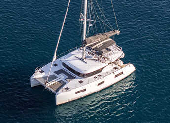 Rent a catamaran in Alimos Marina - Lagoon 46 - 4 + 2 cab.
