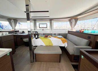 Rent a catamaran in Alimos Marina - Lagoon 46 - 4 + 2 cab.