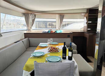 Rent a catamaran in Alimos Marina - Lagoon 46 - 4 + 2 cab.
