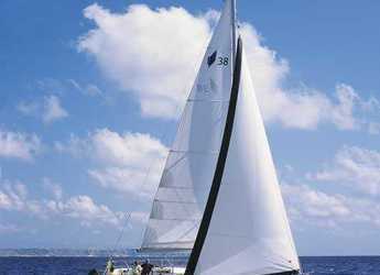 Rent a sailboat in Le port de la Trinité-sur-Mer - Bavaria 37 Cruiser
