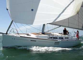 Rent a sailboat in Port Marseille - Dufour 40