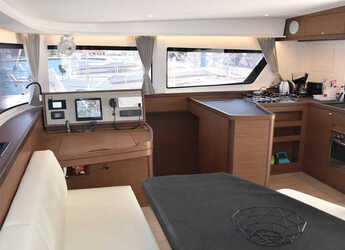 Alquilar catamarán en Alimos Marina - Lagoon 42 (AC, Gen, Watermaker)