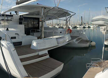 Alquilar catamarán en Alimos Marina - Lagoon 42 (AC, Gen, Watermaker)