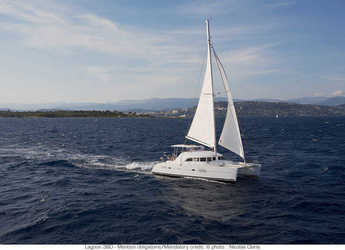 Rent a catamaran in Port Olona - Lagoon 380 - 4 + 2 cab.