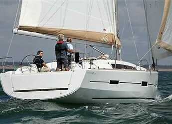 Chartern Sie segelboot in Le port de la Trinité-sur-Mer - Dufour 410 GL