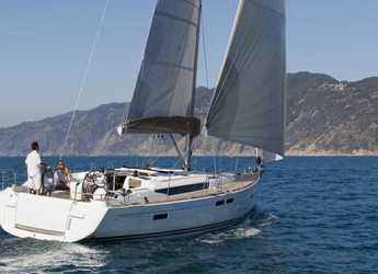 Rent a sailboat in Le port de la Trinité-sur-Mer - Sun Odyssey 469 