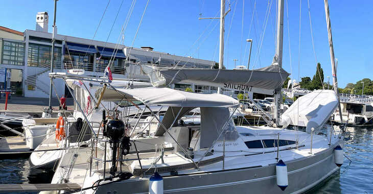 Rent a sailboat in Marina Tankerkomerc - Elan 340