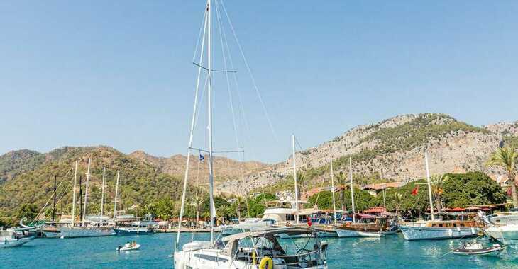 Rent a sailboat in Skopea Marina - Sun Odyssey 410 - 3 cab.