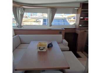 Louer catamaran à Lavrion Marina - Lagoon 46 