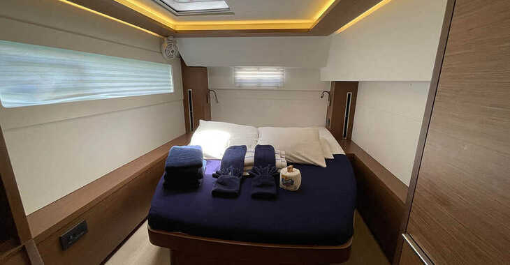 Rent a catamaran in Agios Kosmas Marina - Lagoon 46 - 4 + 2 cab.