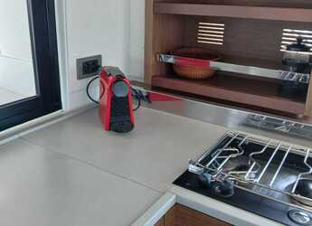 Rent a catamaran in Lavrion Marina - Lagoon 46 