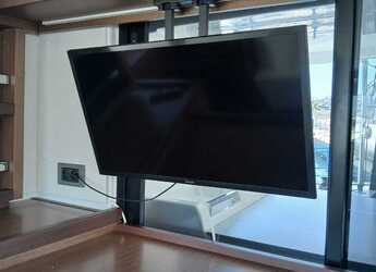 Rent a catamaran in Lavrion Marina - Lagoon 46 