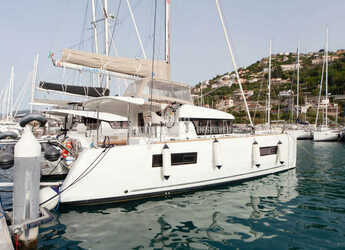 Rent a catamaran in Porto Capo d'Orlando Marina - Lagoon 40 (2022)