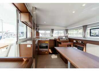 Rent a catamaran in Porto Capo d'Orlando Marina - Lagoon 40 (2022)