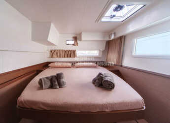 Rent a catamaran in Porto Capo d'Orlando Marina - Lagoon 40 (2022)