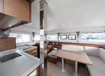 Rent a catamaran in Porto Capo d'Orlando Marina - Lagoon 40 (2022)