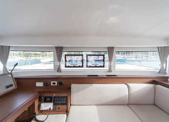 Rent a catamaran in Porto Capo d'Orlando Marina - Lagoon 40 (2022)