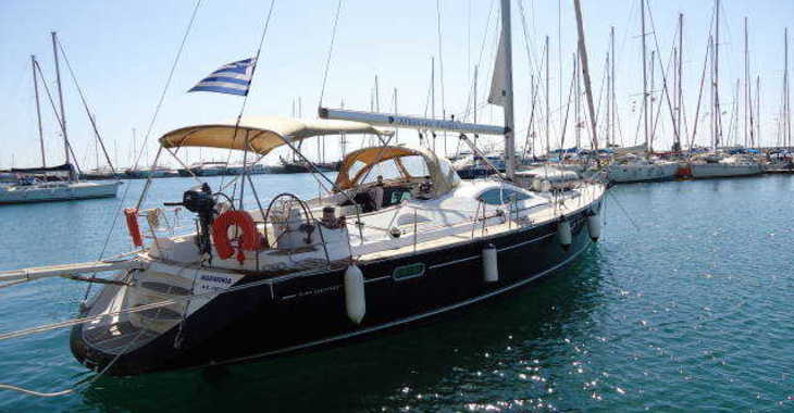 Rent a sailboat in Volos - Jeanneau 54DS