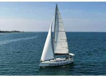 Rent a sailboat in Volos - Bavaria 35 Match