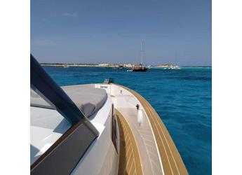 Alquilar yate en Marina Botafoch - Fjord 44 Open