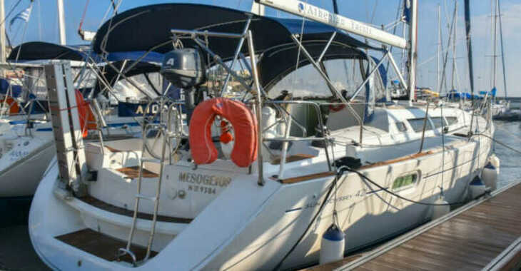 Rent a sailboat in Kavala - Marina Perigialiou - Sun Odyssey 42 i