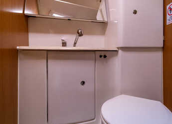 Rent a sailboat in Kavala - Marina Perigialiou - Sun Odyssey 42i