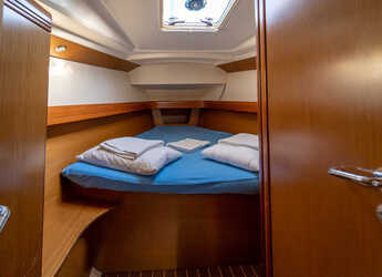 Rent a sailboat in Kavala - Marina Perigialiou - Sun Odyssey 42i